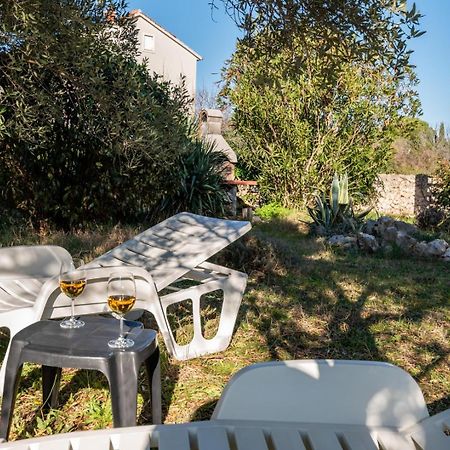 Beachfront Apartment Lostura トゥラニ エクステリア 写真