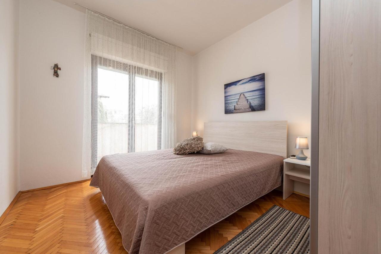 Beachfront Apartment Lostura トゥラニ エクステリア 写真